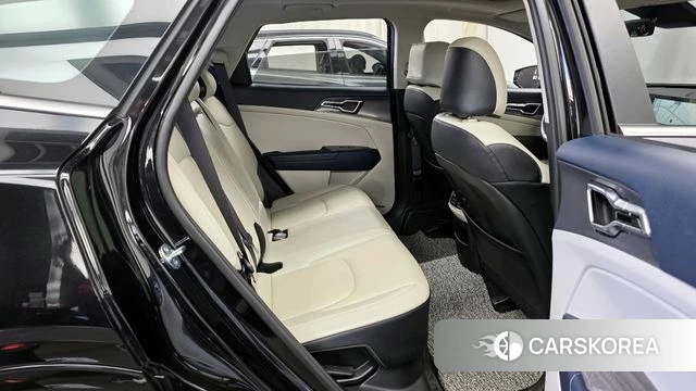 Kia Sportage 5th Generation Hybrid 2023 Черный из Кореи, фото 3