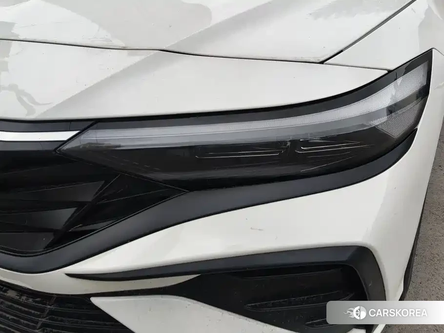 Hyundai Elantra 2025 Белый из Китая, фото 3