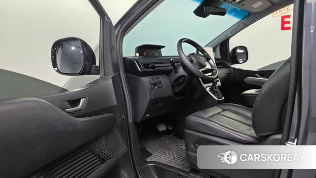 Hyundai Staria 2022 Серый из Кореи, фото 3