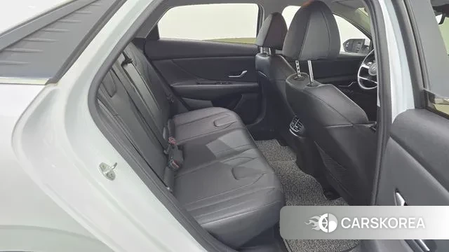 Hyundai Avante Hybrid (CN7) 2020 Белый из Кореи, фото 3