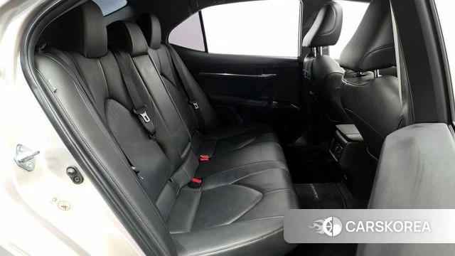 Toyota Camry (XV70) 2018 Жемчужный цвет из Кореи, фото 3