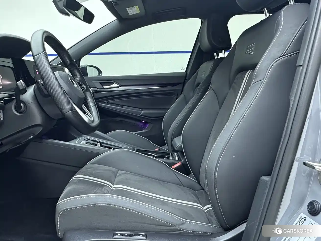 Volkswagen Golf 2022 Silver/gray из Китая, фото 3