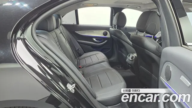 Mercedes-Benz E-Class W213 2018 Черный из Кореи, фото 3