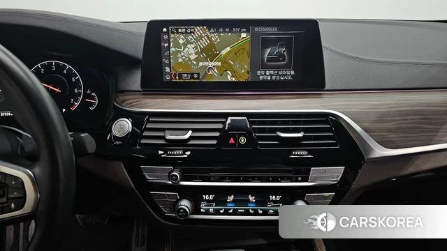 BMW 5 Series (G30) 2019 Черный из Кореи, фото 3