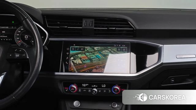 Audi Q3 (F3) 2020 Белый из Кореи, фото 3