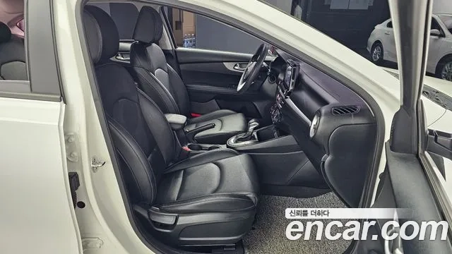Kia Come New K3 2018 Белый из Кореи, фото 3