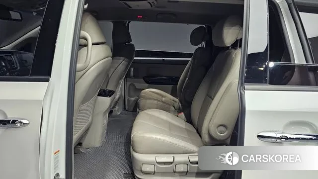 Kia The New Carnival 2018 Белый из Кореи, фото 3