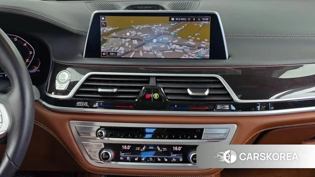 BMW 7 Series (G11) 2020 Черный из Кореи, фото 3