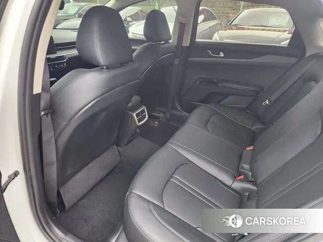 Kia The New K5 3rd generation 2024 Белый из Кореи, фото 3