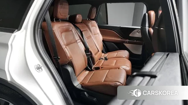 Lincoln Aviator 2nd generation 2024 Белый из Кореи, фото 3