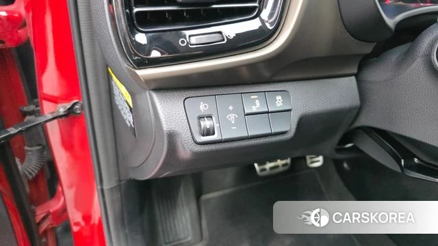 Kia Stonic 2020 Красный из Кореи, фото 3