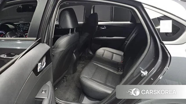 Kia The New K3 2nd generation 2024 Серый из Кореи, фото 3