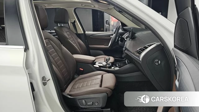 BMW X3 (G01) 2024 Белый из Кореи, фото 3