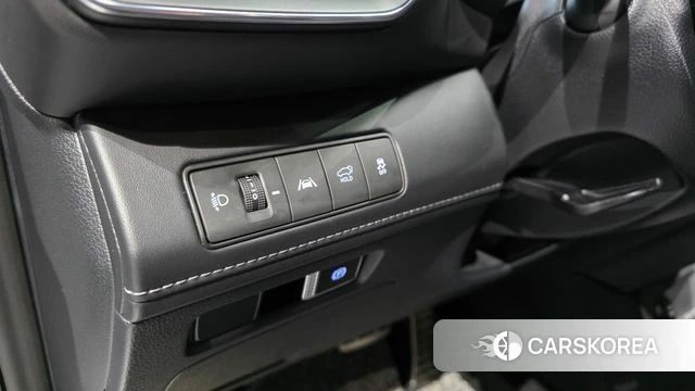 Hyundai The New Santa Fe 2023 Белый из Кореи, фото 3
