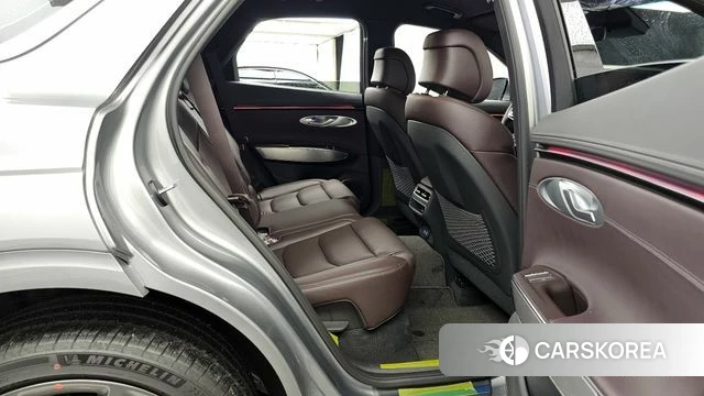 Genesis GV70 2026 Серебристо-серый из Кореи, фото 3