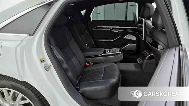 Audi A8 (D5) 2020 Белый из Кореи, фото 3