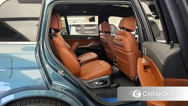 BMW X7 (G07) 2023 Синий нефрит из Кореи, фото 3