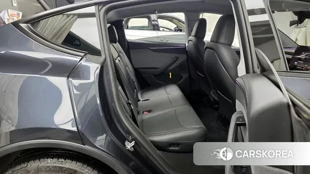 Tesla Model Y 2025 Серый из Кореи, фото 3