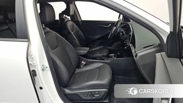 Kia Di Ol Nu Niro 2022 Белый из Кореи, фото 3