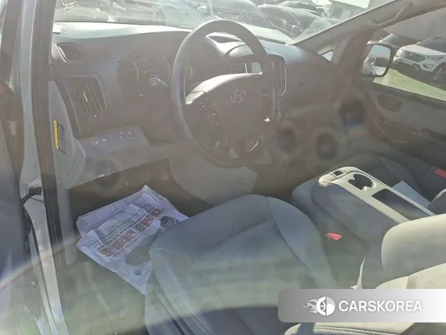 Hyundai The New Grand Starex 2019 Серебряный из Кореи, фото 3