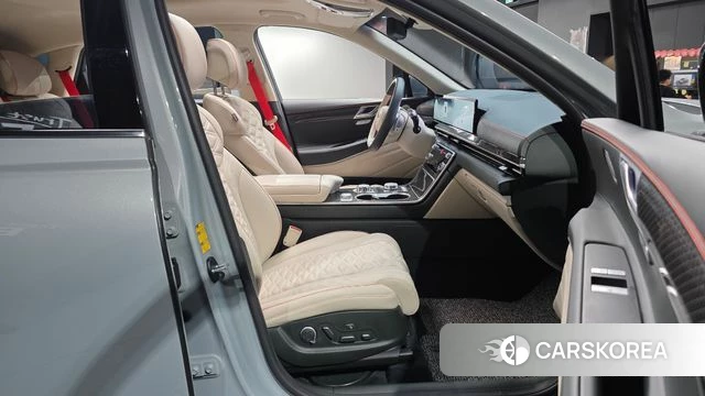 Genesis GV80 Coupe 2023 Светло-серебряный цвет из Кореи, фото 3