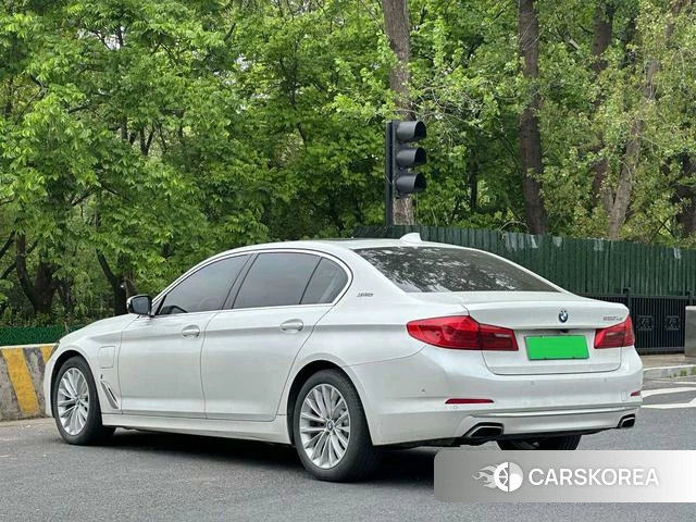 BMW 5 series PHEV 2019 Белый из Китая, фото 3