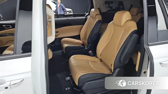Kia Carnival 4th generation 2023 Белый из Кореи, фото 3