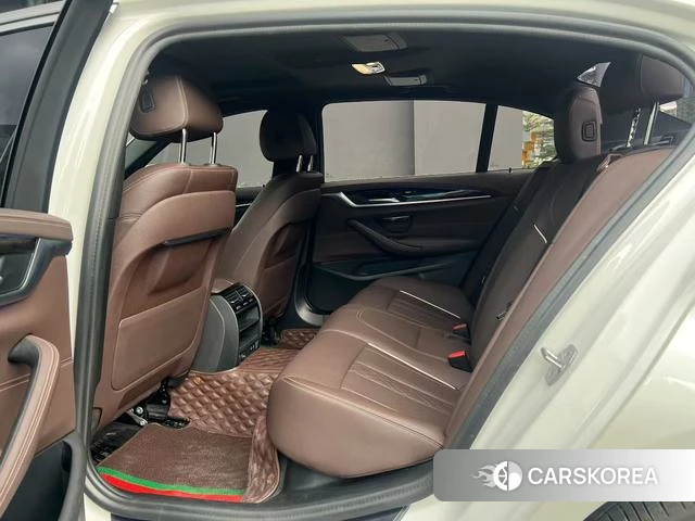 BMW 5 series 2021 Белый из Китая, фото 3