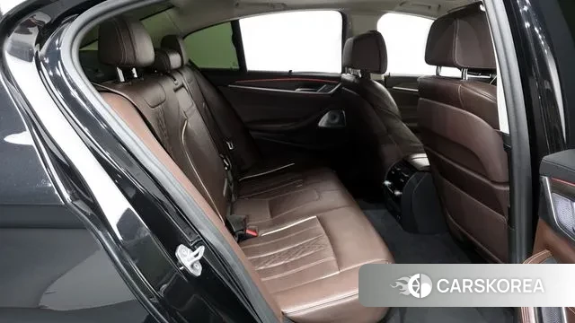 BMW 5 Series (G30) 2020 Черный из Кореи, фото 3