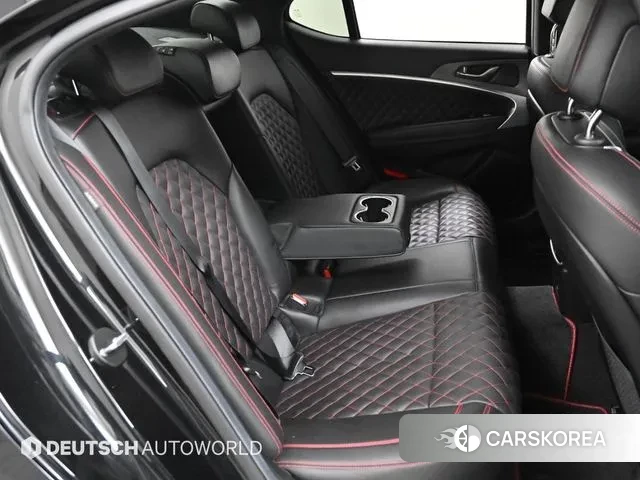 Genesis The New G70 2023 Черный из Кореи, фото 3