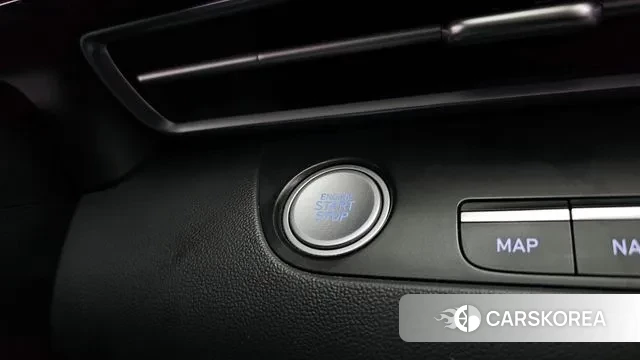 Hyundai Avante Hybrid (CN7) 2021 Небесно-голубой из Кореи, фото 3