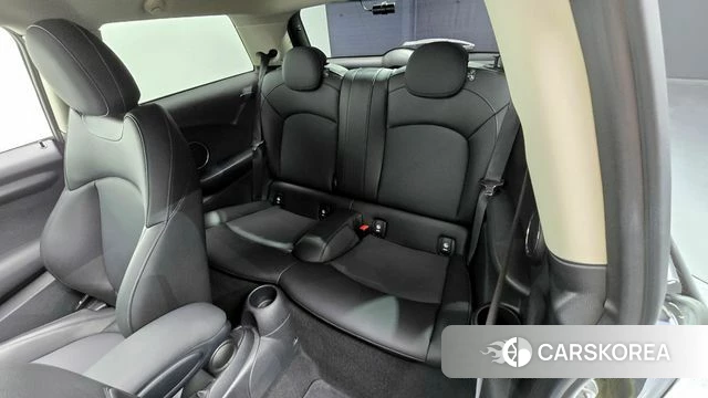 Mini Cooper 2021 Черный из Кореи, фото 3