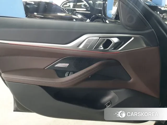 BMW 4 Series (G22) 2024 Черный из Кореи, фото 3