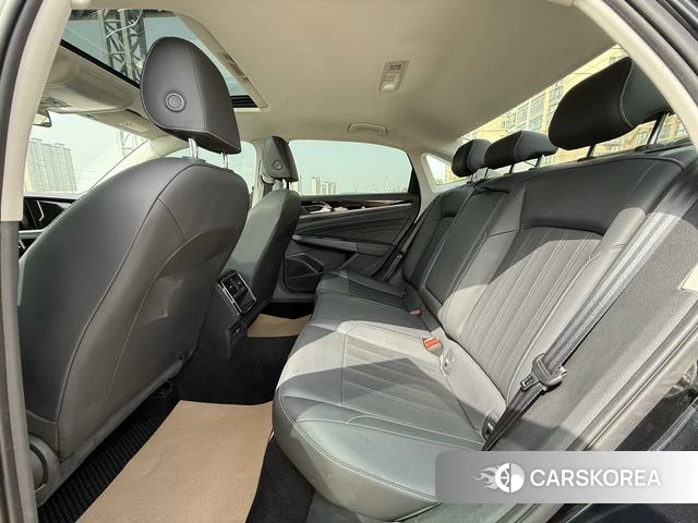 Volkswagen Passat 2025 Черный из Китая, фото 3