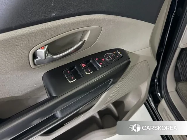 Kia The New Carnival 2019 Черный из Кореи, фото 3