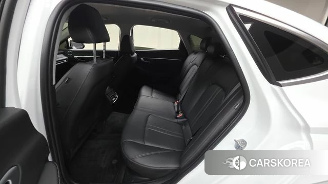 Hyundai Sonata D Edge Hybrid (DN8) 2024 Белый из Кореи, фото 3