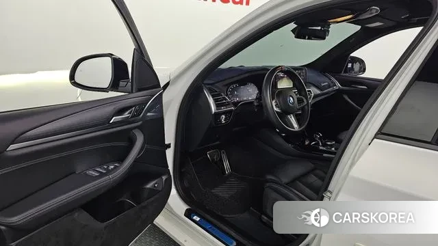 BMW X3 (G01) 2022 Белый из Кореи, фото 3