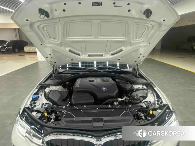 BMW 3 series 2022 Белый из Китая, фото 3
