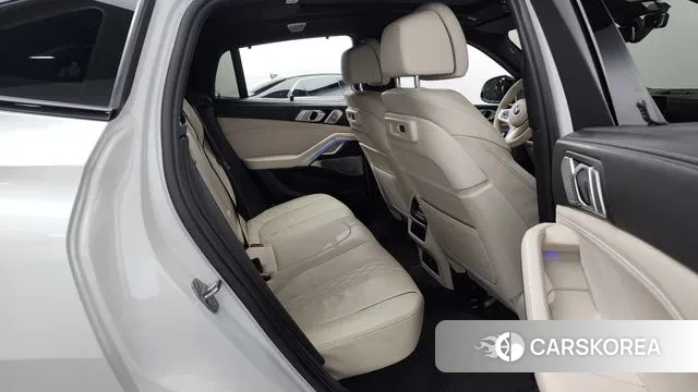 BMW X6 (G06) 2021 Белый из Кореи, фото 3