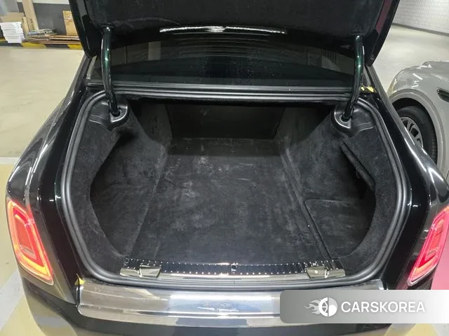 Rolls-Royce Phantom 2023 Черный из Кореи, фото 3