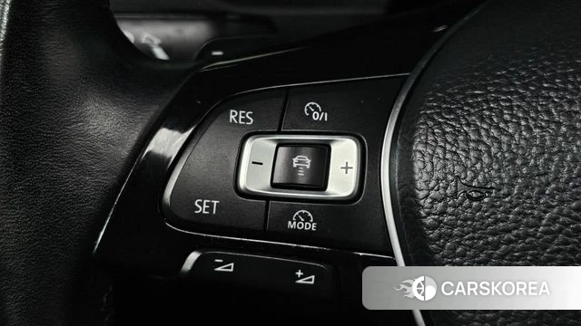 Volkswagen Tiguan second Generation 2018 Красный из Кореи, фото 3