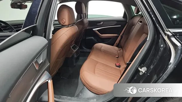 Audi A6 (C8) 2021 Черный из Кореи, фото 3