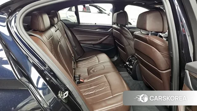 BMW 5 Series (G30) 2019 Черный из Кореи, фото 3