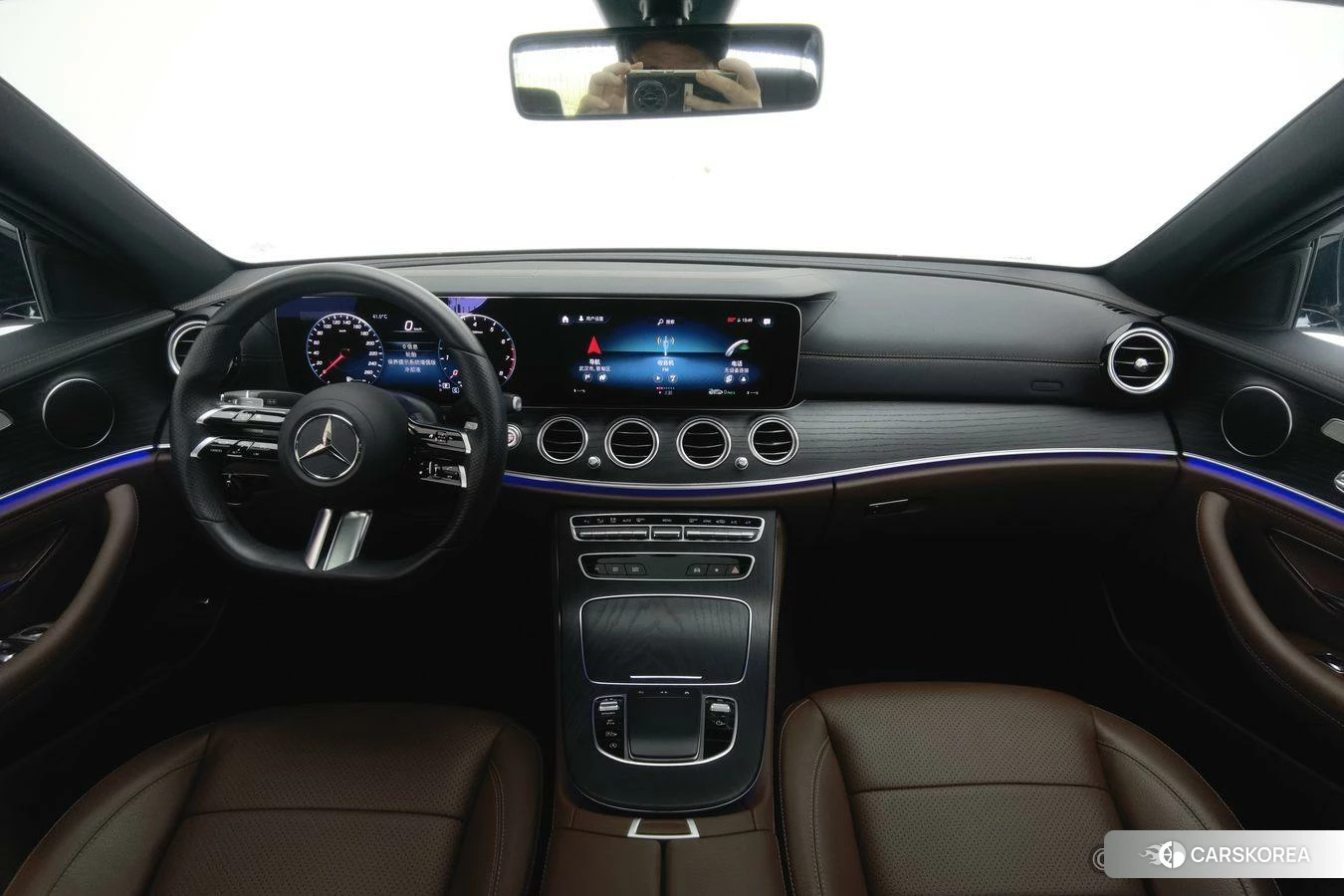 Mercedes-Benz E-Class 2021 Белый из Китая, фото 3