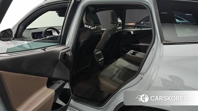 BMW X3 (G45) 2025 Цвет галактики из Кореи, фото 3