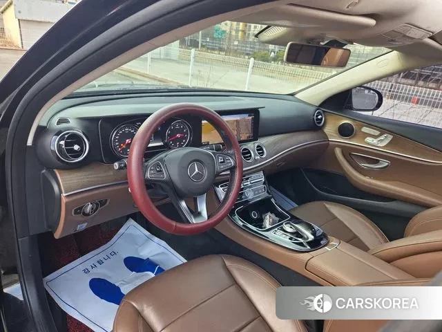 Mercedes-Benz E-Class W213 2018 Черный из Кореи, фото 3