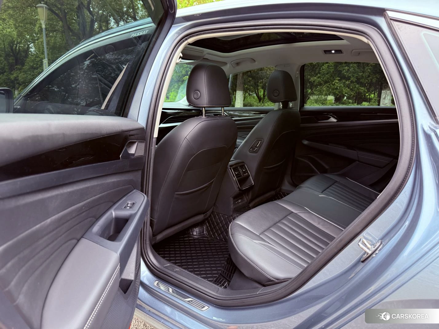 Volkswagen Passat 2021 Синий из Китая, фото 3