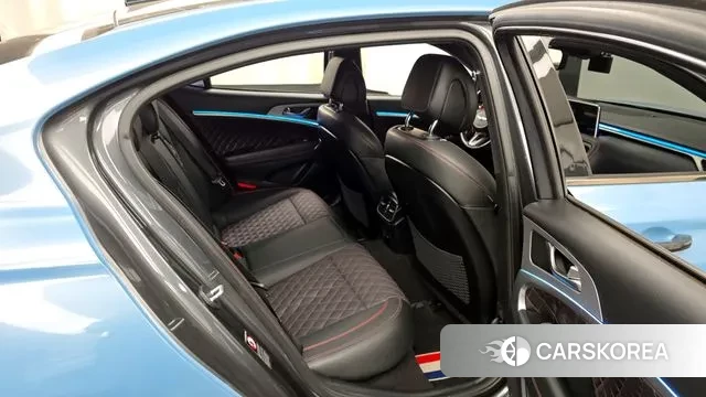 Genesis G70 2018 Светло-серебряный цвет из Кореи, фото 3