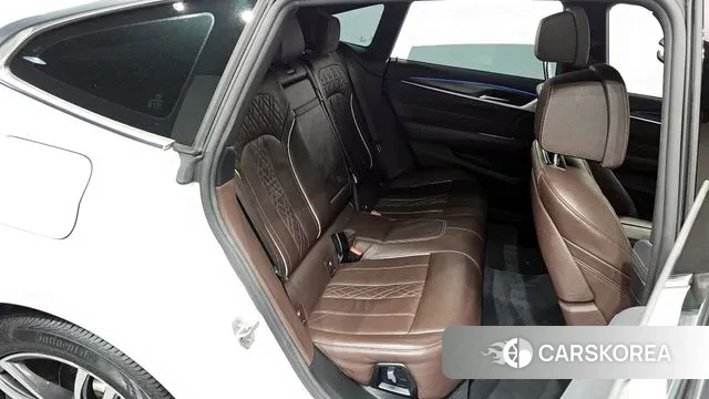 BMW 6 Series GT (G32) 2023 Белый из Кореи, фото 3