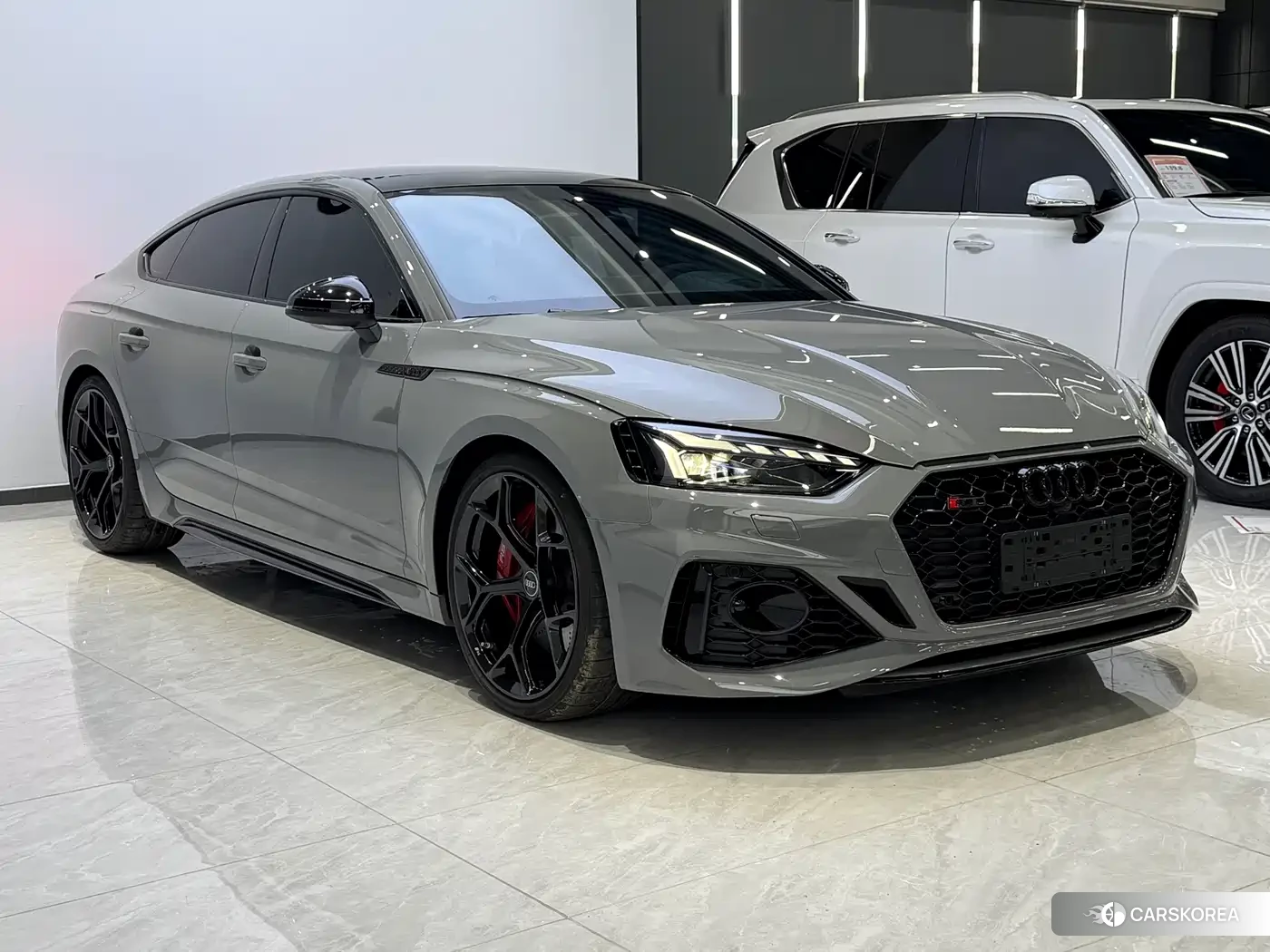 Audi RS 5 2026 Silver/gray из Китая, фото 3